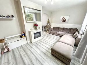 Lounge- click for photo gallery